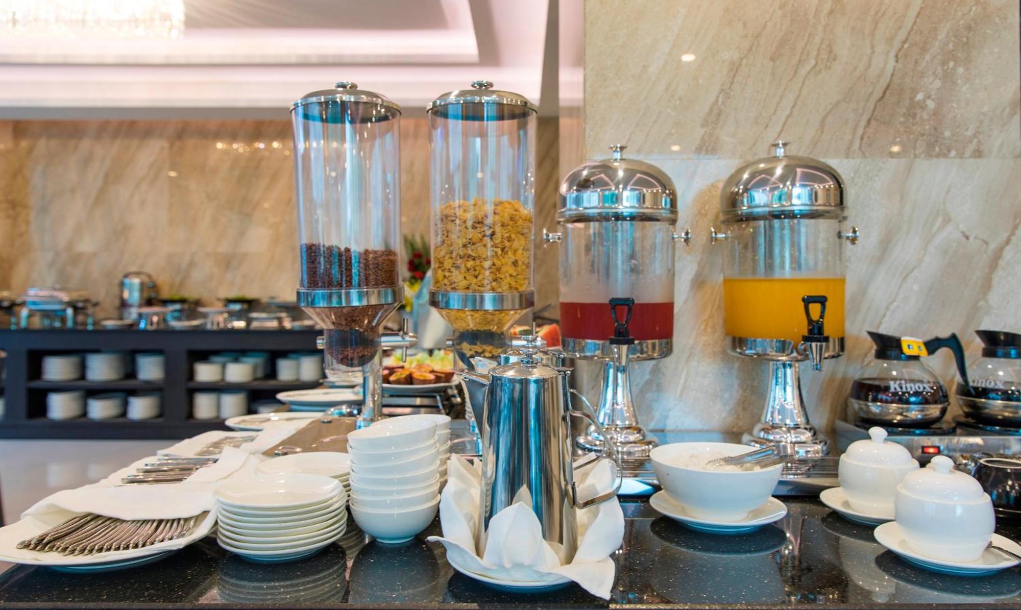 Cct Luxury Hotel ニャチャン エクステリア 写真