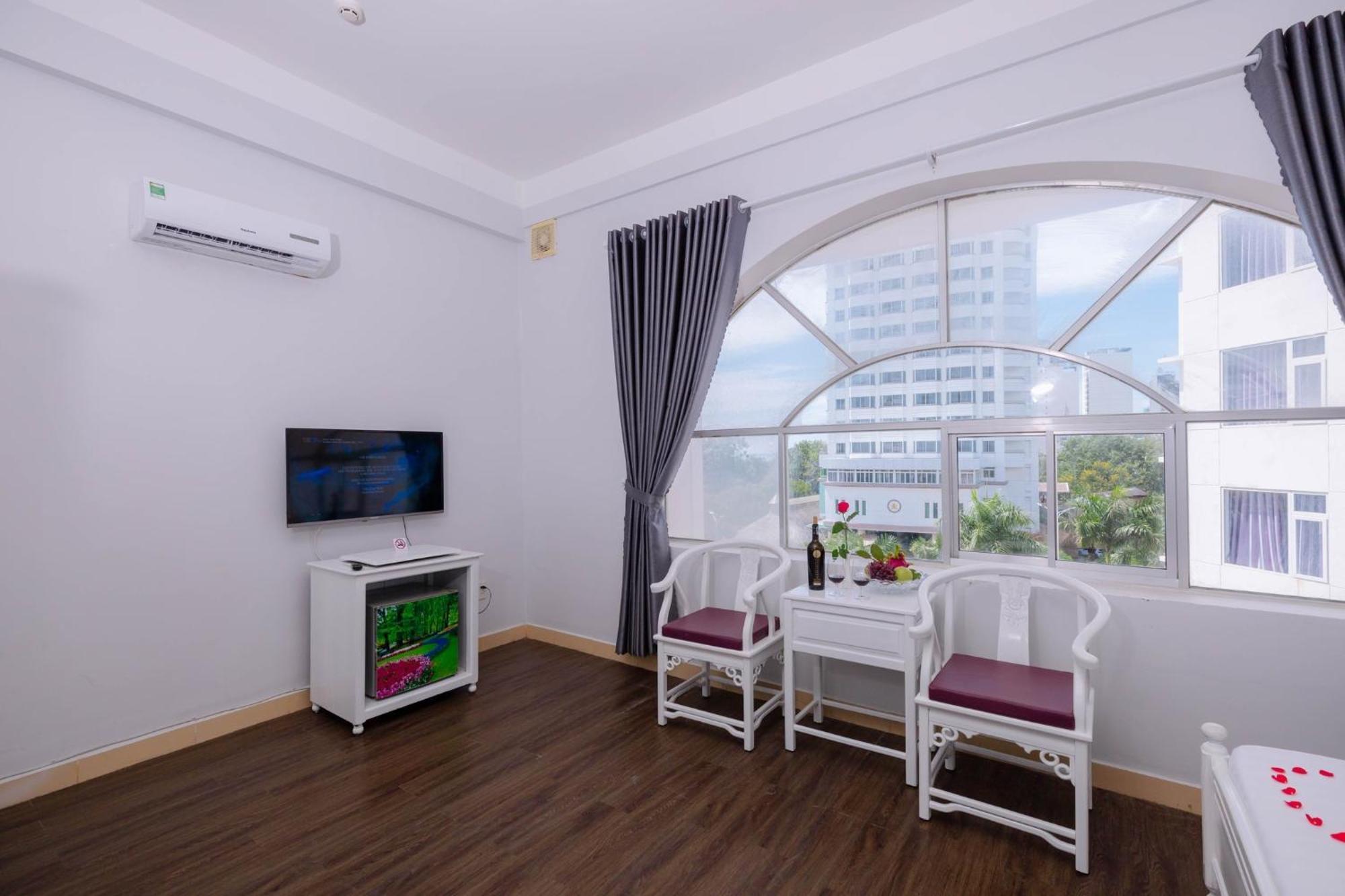 Cct Luxury Hotel ニャチャン エクステリア 写真
